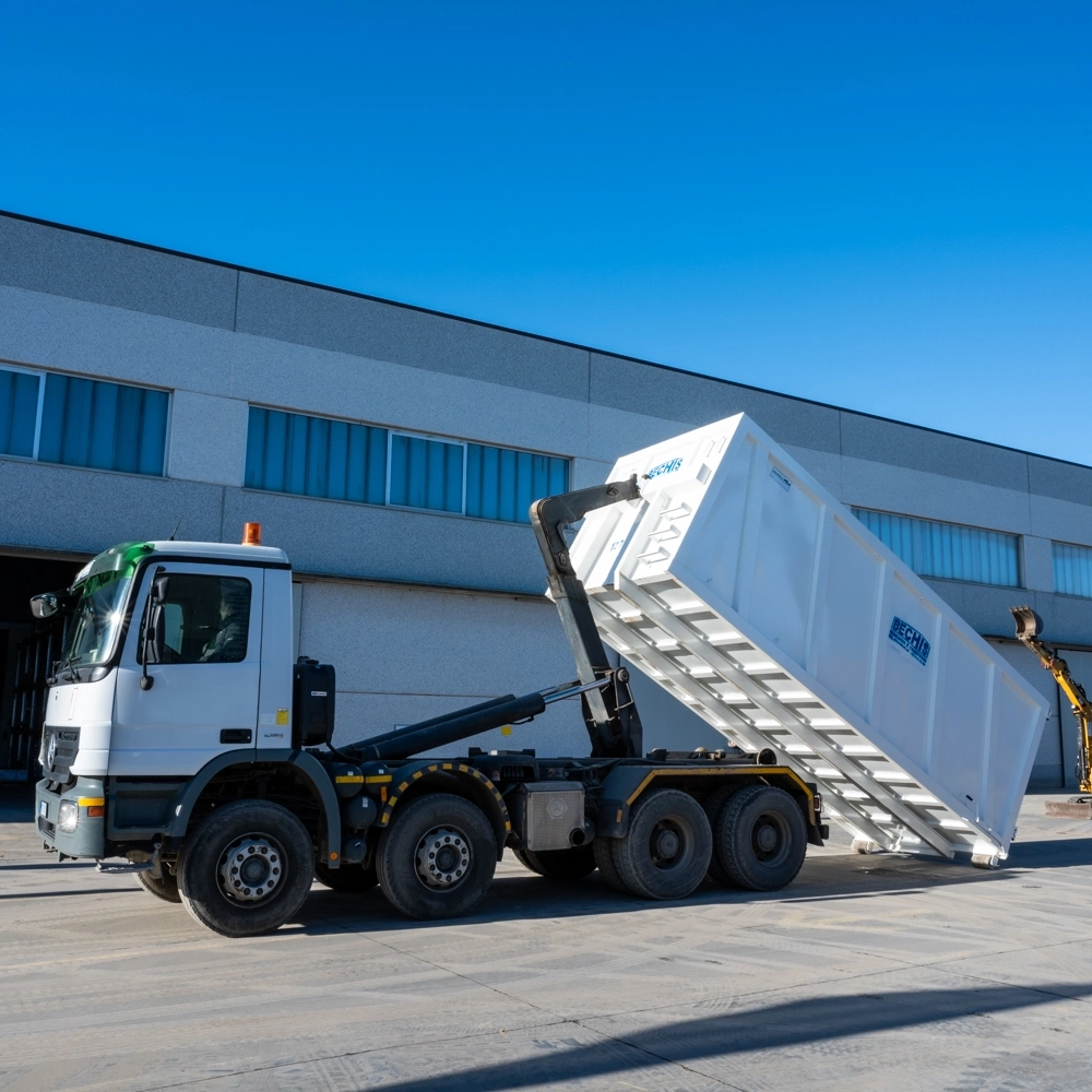 Mezzi trasporto rifiuti